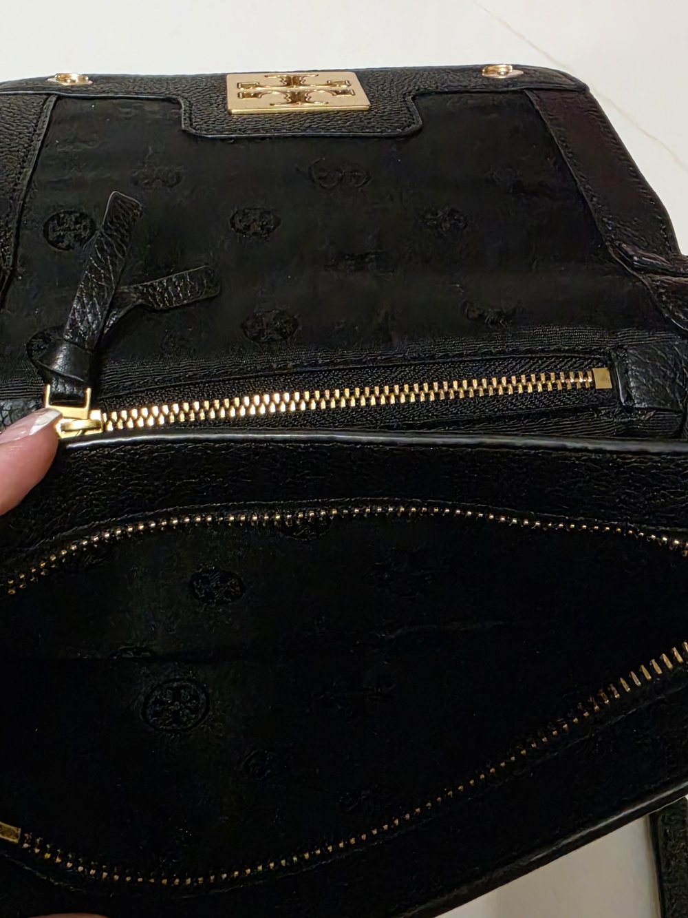 Tory Burch Black Leather Crossbody with Gold Logo Chain - Picture 7 of 11